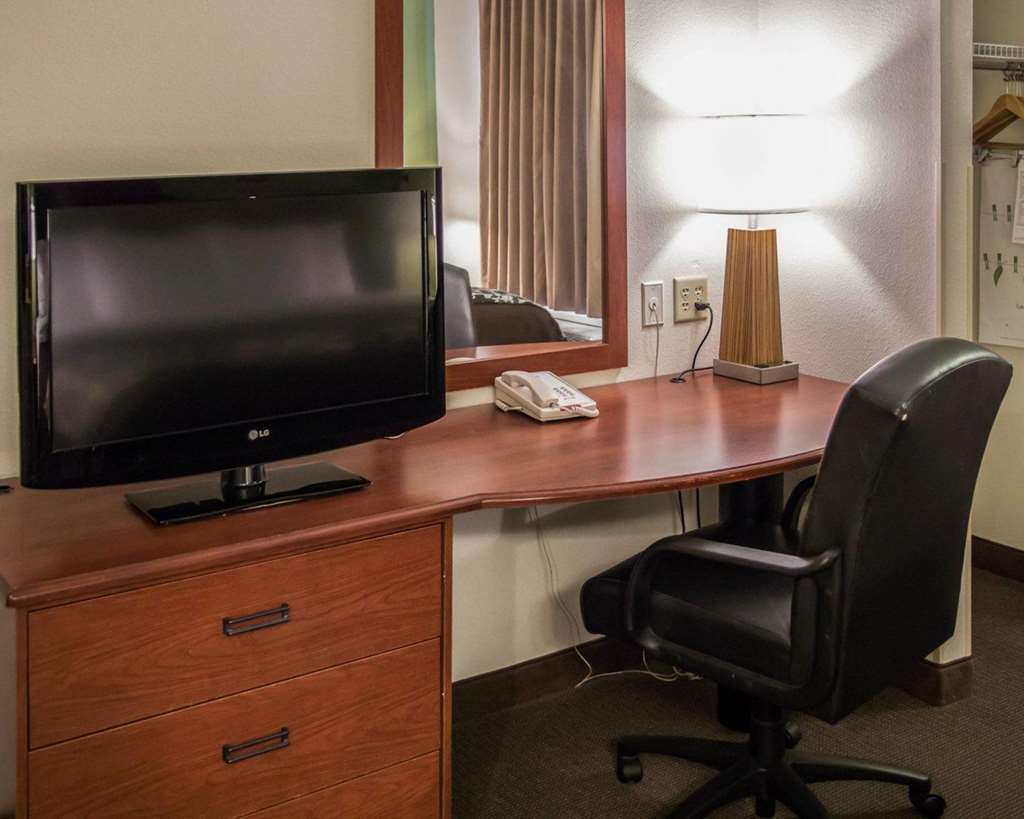 Sleep Inn I-95 North Savannah Port Wentworth Room photo